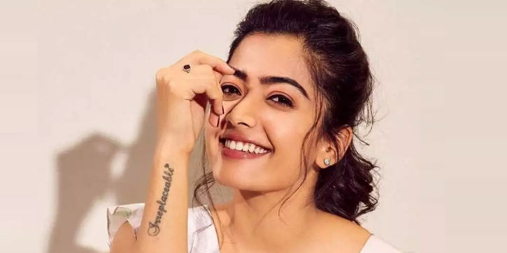 পরিচালকের মন কাড়তে যা করলেন রাশ্মিকা পরিচালকের মন কাড়তে যা করলেন রাশ্মিকা