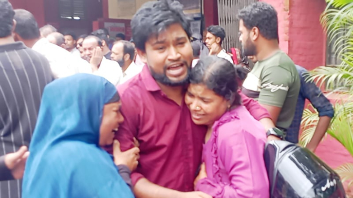 রাউজানে বোরকা পরে এসে গুলি করে যুবদল নেতাকে হত্যা রাউজানে বোরকা পরে এসে গুলি করে যুবদল নেতাকে হত্যা