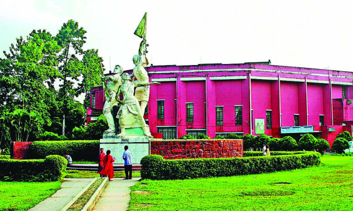 ৩৪ দিন বন্ধের পর আজ খুলছে বাকৃবি