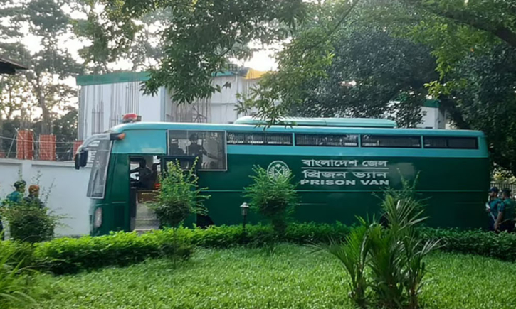 ১৫ সেনা কর্মকর্তাকে পাঠানো হলো সেনানিবাসের সাব-জেলে ১৫ সেনা কর্মকর্তাকে পাঠানো হলো সেনানিবাসের সাব-জেলে