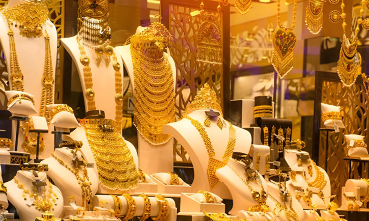 দাম কমেছে সোনার, আজ থেকে কার্যকর