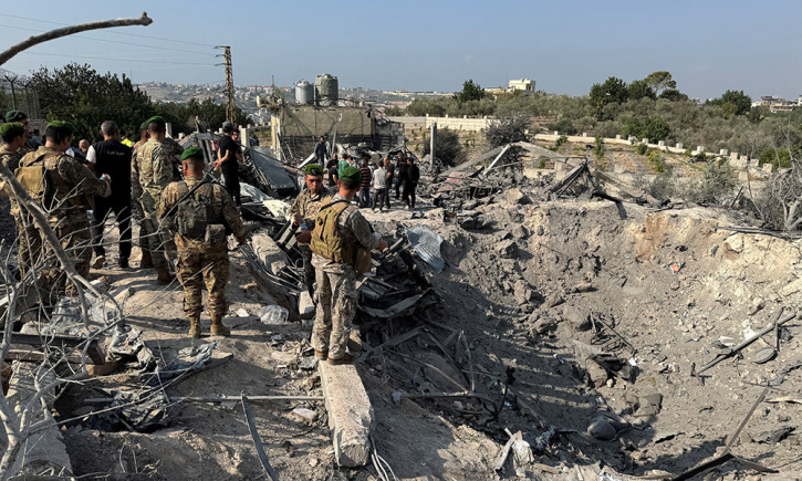 ইসরায়েলি হামলায় হিজবুল্লাহর শীর্ষ কমান্ডারসহ নিহত ৫