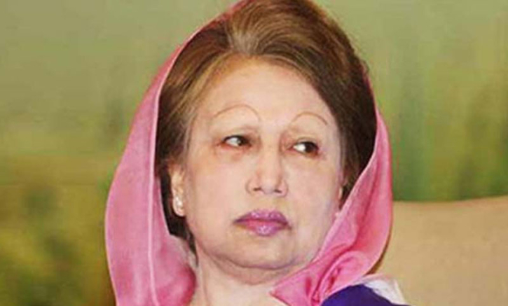 সিসিইউতে খালেদা জিয়া, সুস্থতা কামনায় সারা দেশে দোয়া আজ