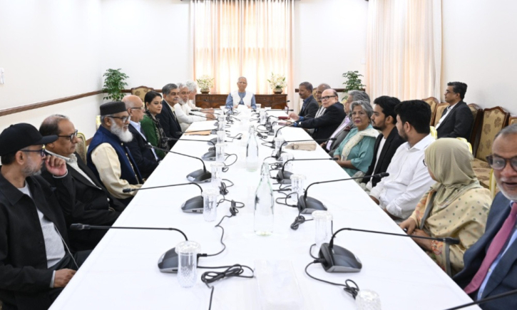 খালেদা জিয়াকে নিয়ে সরকারের বিবৃতি, বিশেষ বৈঠকে যেসব সিদ্ধান্ত