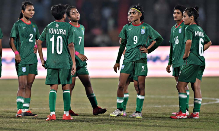 ৪ ম্যাচ হারায় র‌্যাংকিংয়ে দুঃসংবাদ পেল বাংলাদেশ