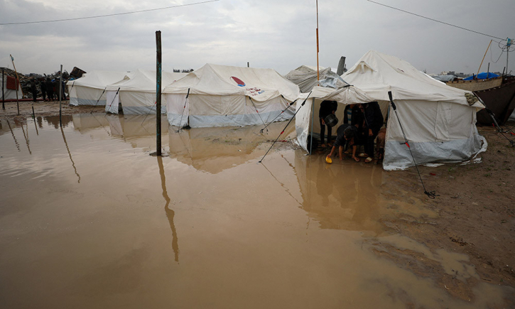 বন্যার ঝুঁকিতে গাজায় সাড়ে ৮ লাখেরও বেশি ফিলিস্তিনি