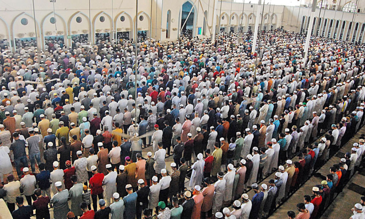 ওসমান হাদির মৃত্যুতে সারা দেশের মসজিদে দোয়া অনুষ্ঠিত