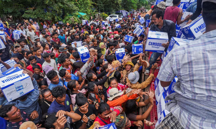 থাইল্যান্ড ও কম্বোডিয়া ‘তাৎক্ষণিক’ যুদ্ধবিরতিতে সম্মত