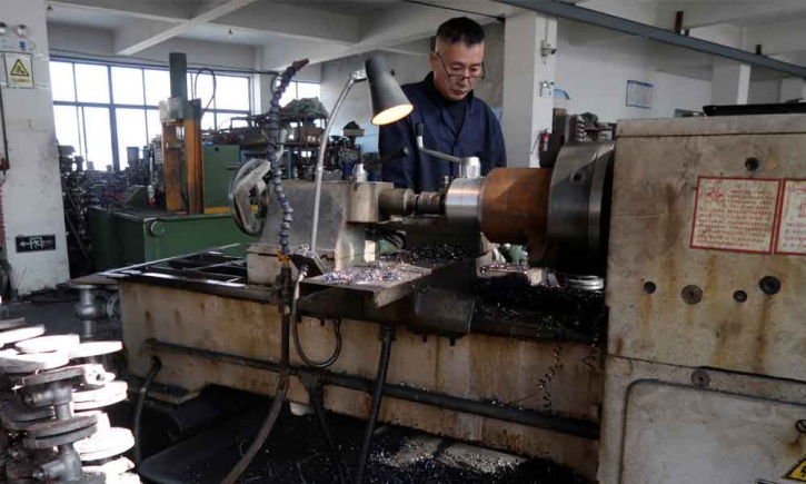 মার্কিন শুল্ক উপেক্ষা করে চীনের অর্থনীতি প্রবৃদ্ধি ৫ শতাংশ