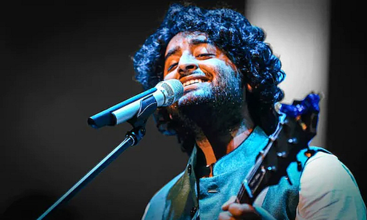 দীর্ঘ ক্যারিয়ারের ইতি টানছেন অরিজিৎ সিং