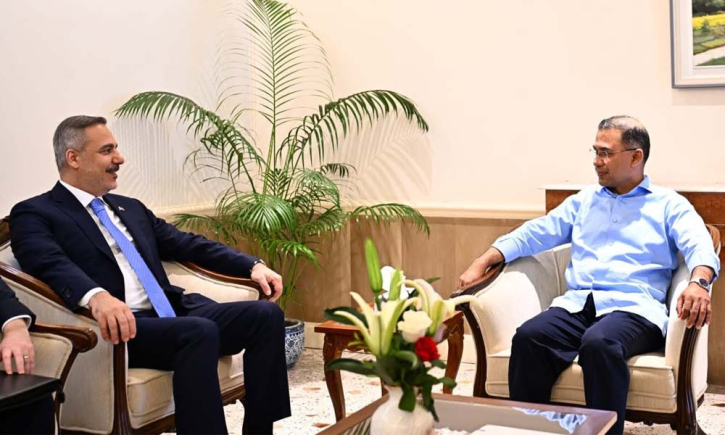 প্রধানমন্ত্রীর সঙ্গে তুরস্কের পররাষ্ট্রমন্ত্রীর সাক্ষাৎ
