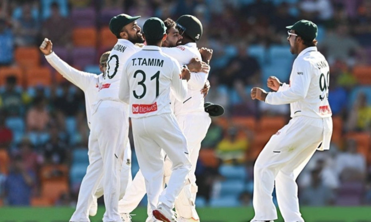 অস্ট্রেলিয়াকে গুঁড়িয়ে ইতিহাস লিখল বাংলাদেশ
