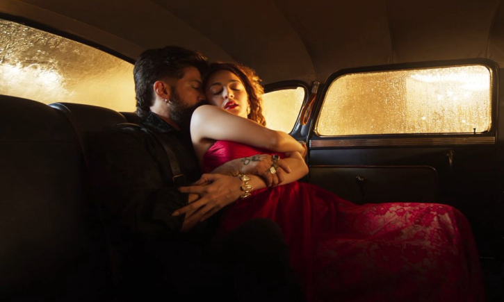 বিতর্ক ছাপিয়ে আনকাট ছাড়পত্র পেল ‘টক্সিক’