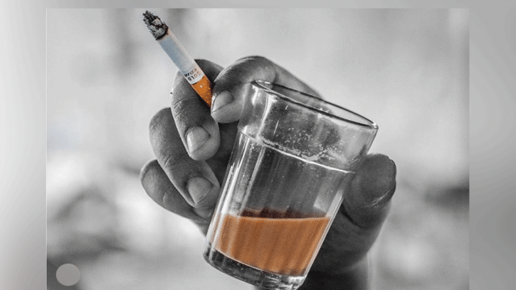 চায়ের সঙ্গে ধূমপান: শরীরের জন্য মারাত্মক ঝুঁকি চায়ের সঙ্গে ধূমপান: শরীরের জন্য মারাত্মক ঝুঁকি