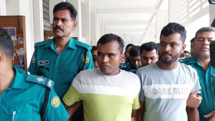 মুন্সীগঞ্জ ট্রিপল মার্ডার: তিনজনের মৃত্যুদণ্ড, পাঁচজনের যাবজ্জীবন মুন্সীগঞ্জ ট্রিপল মার্ডার: তিনজনের মৃত্যুদণ্ড, পাঁচজনের যাবজ্জীবন