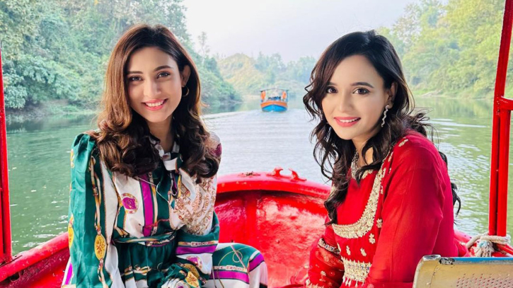 সাবিলার প্রশংসায় মুগ্ধ মেহজাবীন, ‘তাণ্ডব’ দেখলেন একসঙ্গে সাবিলার প্রশংসায় মুগ্ধ মেহজাবীন, ‘তাণ্ডব’ দেখলেন একসঙ্গে