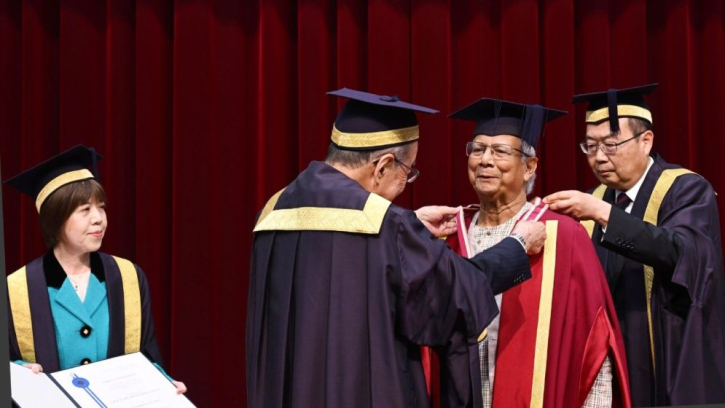 ড. ইউনূসকে সম্মানসূচক ডক্টরেট ডিগ্রি প্রদান সোকা বিশ্ববিদ্যালয়ের ড. ইউনূসকে সম্মানসূচক ডক্টরেট ডিগ্রি প্রদান সোকা বিশ্ববিদ্যালয়ের