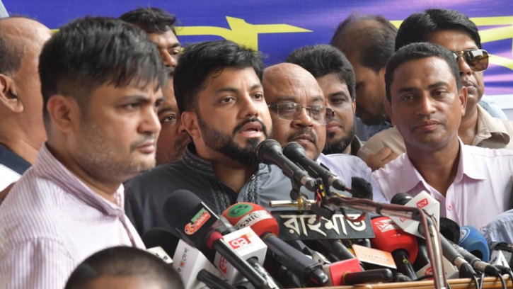 নগরভবনে অনির্দিষ্টকালের অবস্থান কর্মসূচির ঘোষণা ইশরাকের নগরভবনে অনির্দিষ্টকালের অবস্থান কর্মসূচির ঘোষণা ইশরাকের