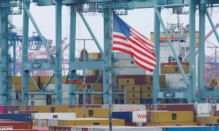 নতুন করে ১০ শতাংশ শুল্কের ঘোষণা ট্রাম্পের