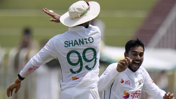 পাকিস্তানের বিপক্ষে টেস্টে ঐতিহাসিক জয় বাংলাদেশের পাকিস্তানের বিপক্ষে টেস্টে ঐতিহাসিক জয় বাংলাদেশের