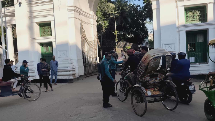 মানবতাবিরোধী অপরাধ হাসিনার রায়: কড়া নিরাপত্তার চাদরে রাজধানী