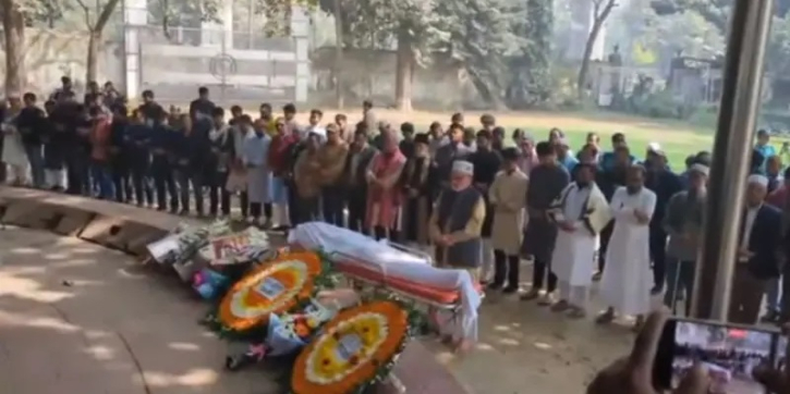 কবি হেলাল হাফিজের প্রথম জানাজা সম্পন্ন