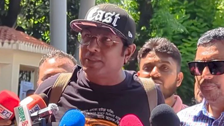 ডিবি কার্যালয়ে অভিনেতা মারজুক রাসেল ডিবি কার্যালয়ে অভিনেতা মারজুক রাসেল