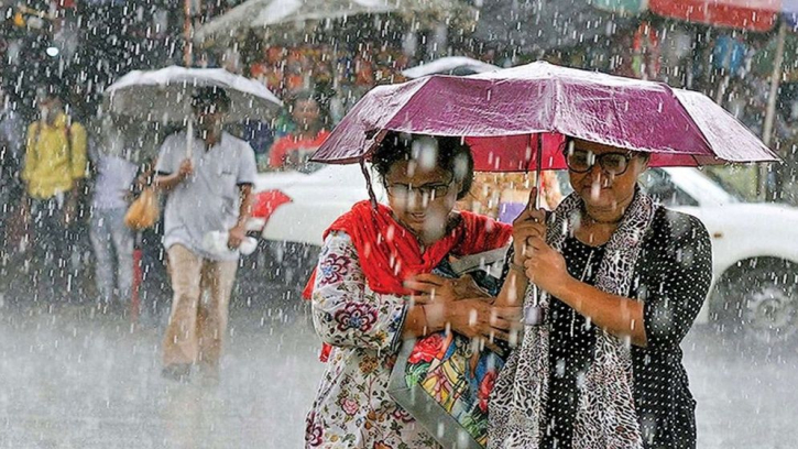 দুপুরের মধ্যে ঢাকাসহ ১৪ জেলায় ভারি বৃষ্টির আভাস দুপুরের মধ্যে ঢাকাসহ ১৪ জেলায় ভারি বৃষ্টির আভাস
