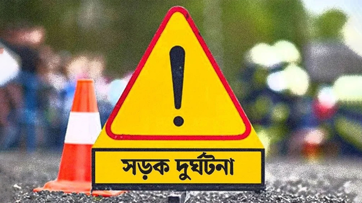 নোয়াখালীতে নিয়ন্ত্রণ হারিয়ে মাইক্রোবাস খালে, নিহত ৭ নোয়াখালীতে নিয়ন্ত্রণ হারিয়ে মাইক্রোবাস খালে, নিহত ৭
