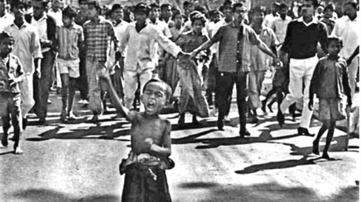 গণঅভ্যুত্থান : পুঞ্জীভূত ক্ষোভের বহিঃপ্রকাশ গণঅভ্যুত্থান : পুঞ্জীভূত ক্ষোভের বহিঃপ্রকাশ
