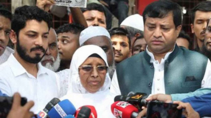 গাজীপুরে ৩৫০ কেন্দ্রের ফলে এগিয়ে জায়েদা খাতুন গাজীপুরে ৩৫০ কেন্দ্রের ফলে এগিয়ে জায়েদা খাতুন