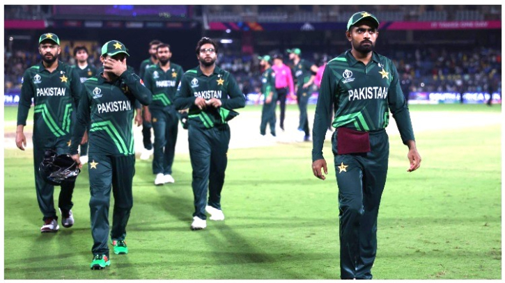 ৫ মাস বেতন পান না বাবররা! ৫ মাস বেতন পান না বাবররা!