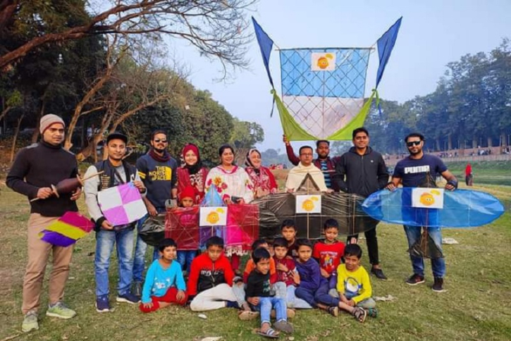 ঝিনাইদহে ঘুড়ি ও পিঠা উৎসব অনুষ্ঠিত