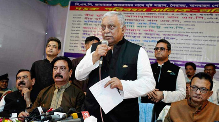 অবরোধে গাড়িতে গজারির লাঠি রাখার পরামর্শ স্বরাষ্ট্রমন্ত্রীর অবরোধে গাড়িতে গজারির লাঠি রাখার পরামর্শ স্বরাষ্ট্রমন্ত্রীর