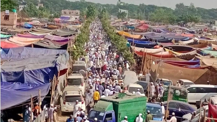 পাঁচদিনের জোড়ে এসেছেন সাদ কান্ধলভির তিন ছেলে পাঁচদিনের জোড়ে এসেছেন সাদ কান্ধলভির তিন ছেলে