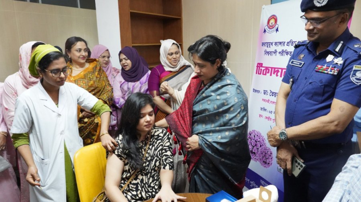 জরায়ুমুখ ক্যানসারের টিকাদান কার্যক্রম শুরু পুনাকের জরায়ুমুখ ক্যানসারের টিকাদান কার্যক্রম শুরু পুনাকের