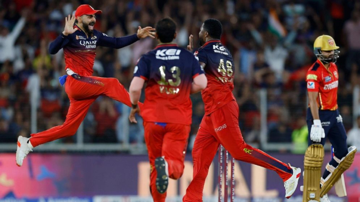 পাঞ্জাবকে হতাশায় ডুবিয়ে আইপিএল শিরোপা জয় বেঙ্গালুরুরের পাঞ্জাবকে হতাশায় ডুবিয়ে আইপিএল শিরোপা জয় বেঙ্গালুরুরের