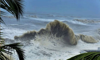 সাগরে লঘুচাপ, সমুদ্রবন্দরে ৩ নম্বর সংকেত জারি