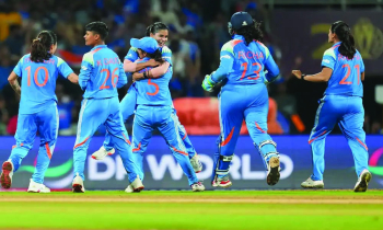 দ.আফ্রিকাকে হারিয়ে প্রথমবার নারী ওয়ানডে বিশ্বকাপ জিতল ভারত