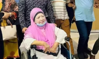 খালেদা জিয়ার সঙ্গে লন্ডনে যাচ্ছেন যে ১৪ জন, জানাল বিএনপি খালেদা জিয়ার সঙ্গে লন্ডনে যাচ্ছেন যে ১৪ জন, জানাল বিএনপি