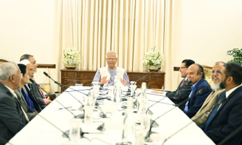 আমাদের কাঙ্ক্ষিত লক্ষ্যে পৌঁছাতেই হবে : প্রধান উপদেষ্টা আমাদের কাঙ্ক্ষিত লক্ষ্যে পৌঁছাতেই হবে : প্রধান উপদেষ্টা