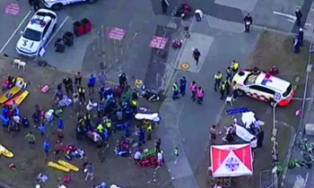 সিডনির বন্ডাই বিচে বন্দুক হামলা, নিহত বেড়ে ১৬ সিডনির বন্ডাই বিচে বন্দুক হামলা, নিহত বেড়ে ১৬