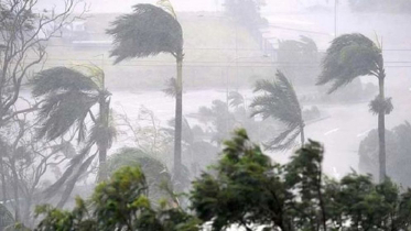 ঝড়বৃষ্টির আশঙ্কা ৮ জেলায়, নদীবন্দরে ১ নম্বর সতর্কতা