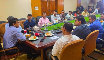 মধ্যপ্রাচ্য সংকট ও লজিস্টিক সংকট : ঢাকা কাস্টমসে রাজস্ব ঘাটতি মধ্যপ্রাচ্য সংকট ও লজিস্টিক সংকট : ঢাকা কাস্টমসে রাজস্ব ঘাটতি