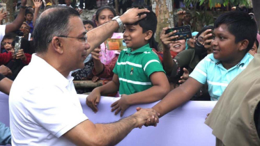 জরিপ: সরকারের প্রতি সন্তুষ্টি ৫৪% আর প্রধানমন্ত্রীর প্রতি ৬৬%