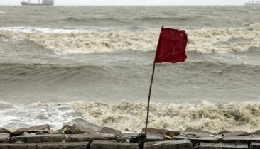 ঘূর্ণিঝড় ‘অর্ণব’: চার সমুদ্রবন্দরে ৩ নম্বর সতর্কসংকেত ঘূর্ণিঝড় ‘অর্ণব’: চার সমুদ্রবন্দরে ৩ নম্বর সতর্কসংকেত