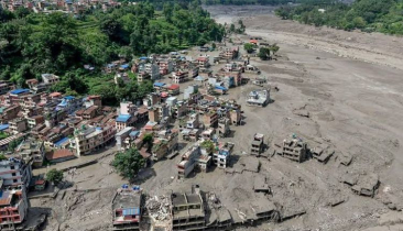 নেপালে বন্যায় নিহত বেড়ে ১৬২, নিখোঁজ প্রায় ৪০০