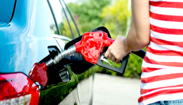 জ্বালানি তেলের বাজারে অস্থিরতা কমাতে সরকার কঠোর অবস্থানে