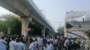 দ্বিতীয় দিনের মতো শাহবাগে চলছে বিক্ষোভ