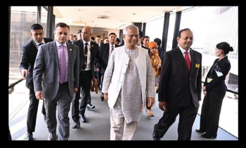 টোকিও পৌঁছেছেন প্রধান উপদেষ্টা